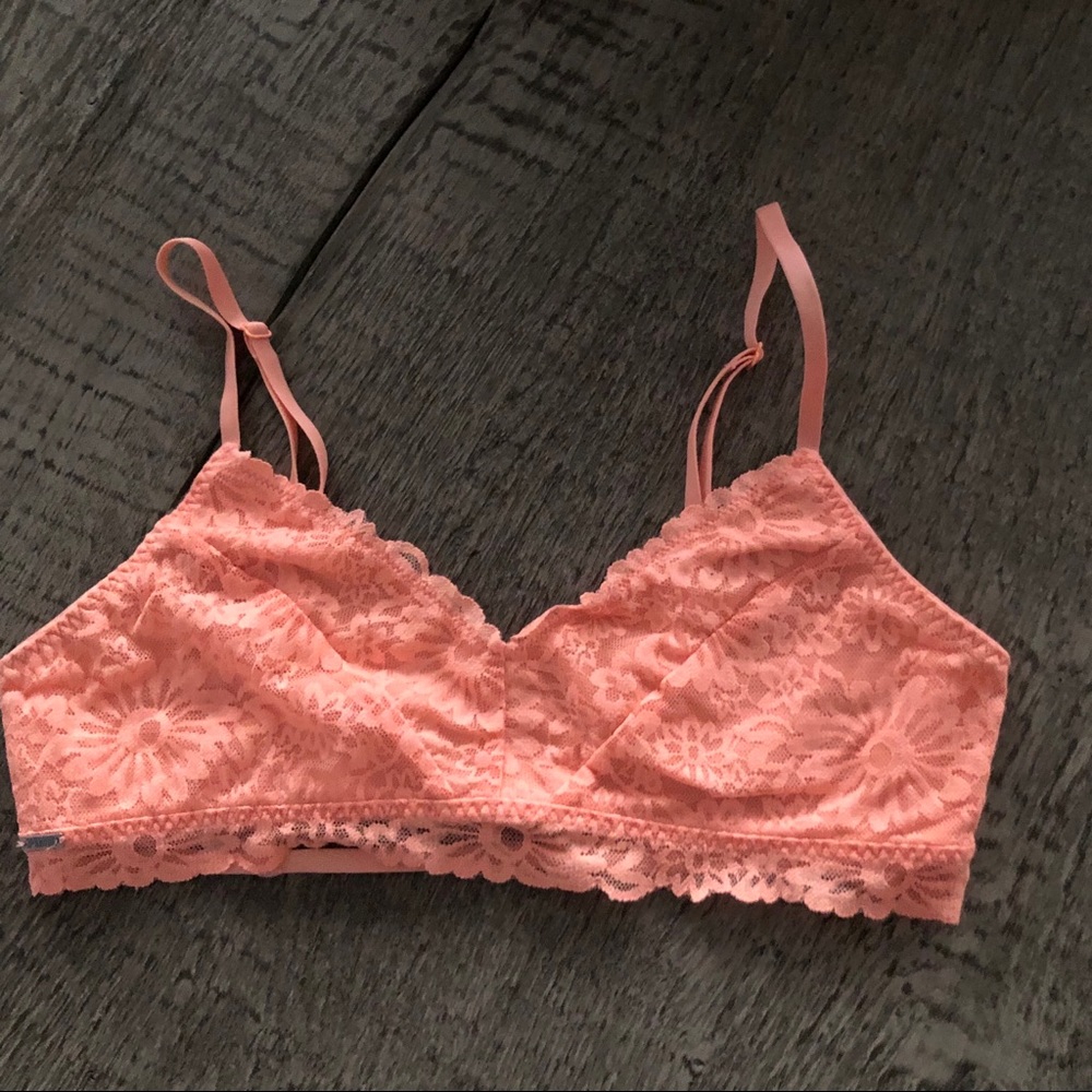 PINK Victoria’s Secret Lace Bralette